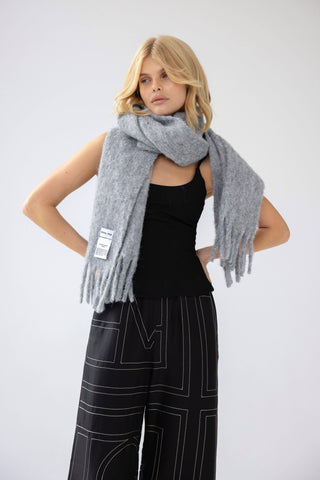 The Reykjavik Scarf with RWS Wool in Grey