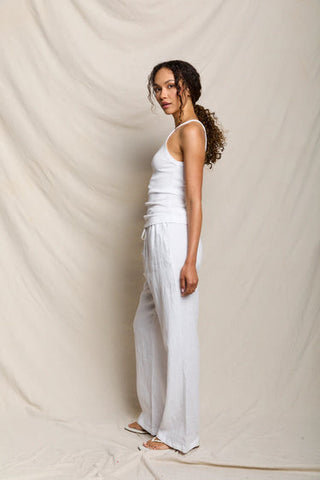 The Lorana Linen Drawstring Pant in White - Olive Street