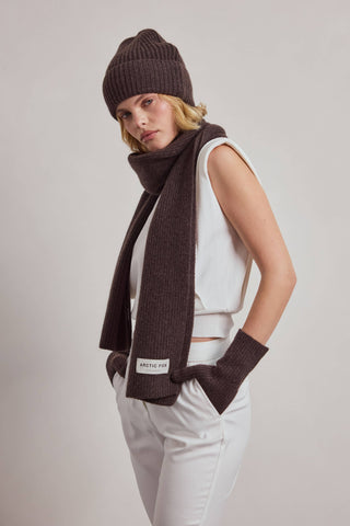 The Cashmere Scarf in Brown