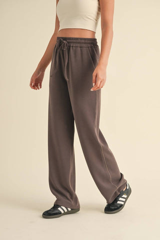 The Super Soft Air Scuba Wide Leg Pant