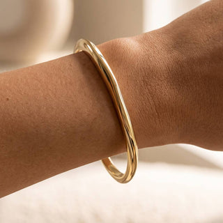 Abstract Oval Slim Bangle
