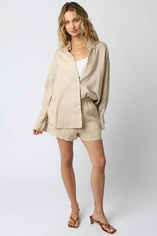 The Easy Linen Shirt in Tan - Olive Street