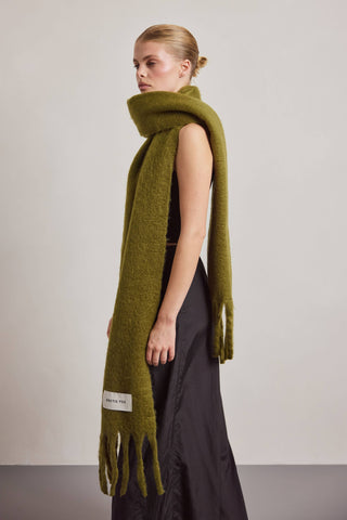 The Reykjavik Scarf in Green