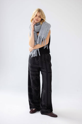 The Reykjavik Scarf with RWS Wool in Grey