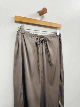 Textured Satin Elastic Skirt