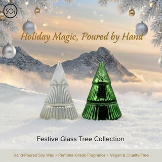 Mistletoe & Holly Glass Tree Candle 9oz