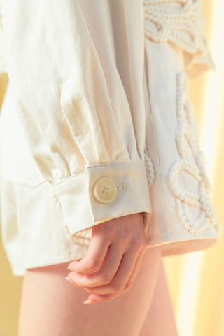J4267ST   FLORAL EMBELLISHMENT DETAIL JACKET: ECRU / L - Olive Street