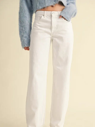 Relaxed Straight in White
