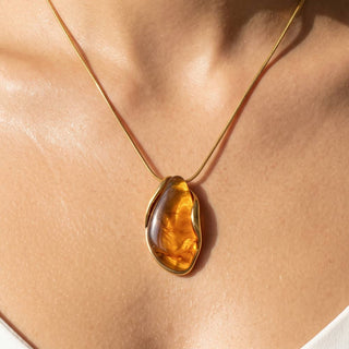 The Amber Oval Pendant Necklace