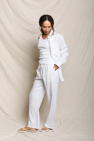 The Lorana Linen Drawstring Pant in White - Olive Street