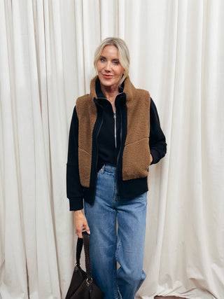 Sherpa Contrast Knit Vest