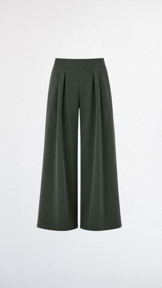 The Pleated Knit Trouser in Green
