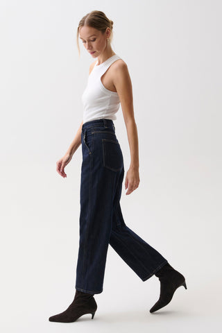 The Beau Seamed Crescent Raw Jean in Nightfall