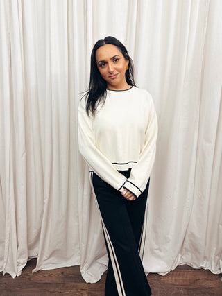 The Contrast Piping Crewneck - Olive Street