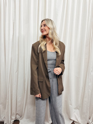 The Relaxed Fit Blazer in Brown