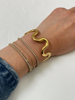 18K Gold Wavy Bracelet