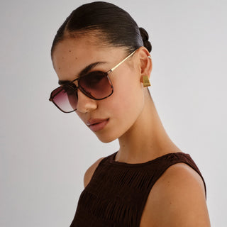 The Cusp in Dark Tort - Olive Street