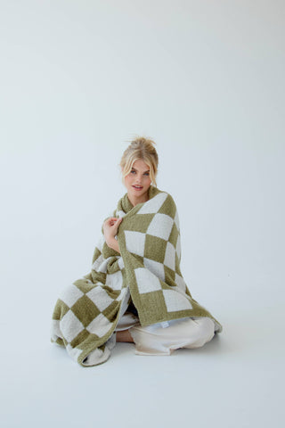 The Teddy Throw - 100% Recycled in Khaki Check