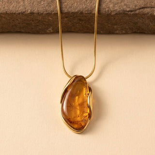 The Amber Oval Pendant Necklace