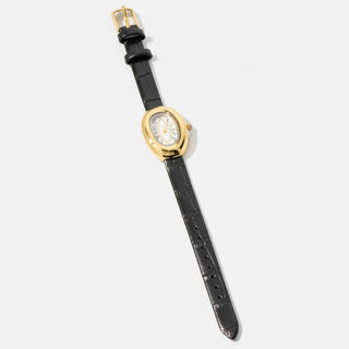 The Oval Classic Watch in Gold - Olive Street
