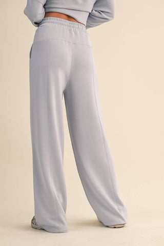 The Super Soft Air Scuba Wide Leg Pant