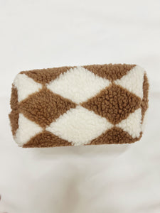Sherpa Pouch