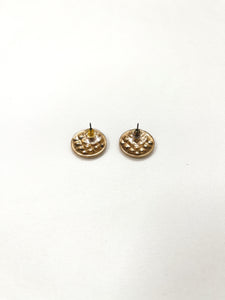 Quilted Disc Gold Stud