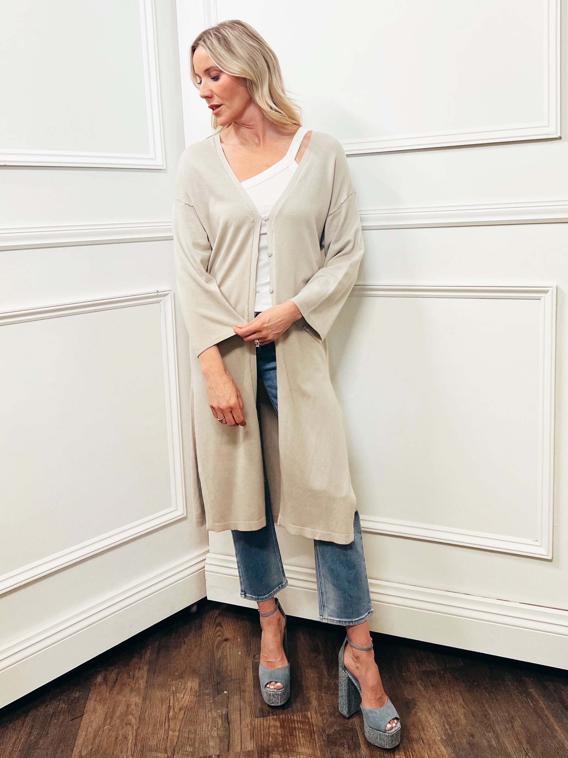Delicate Button Duster